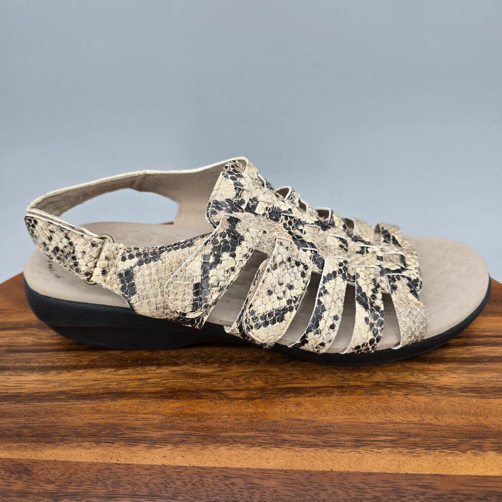 Clarks Sandals Shoes Womens 8 M Snake Print Strappy Adjustable Comfort Sandals